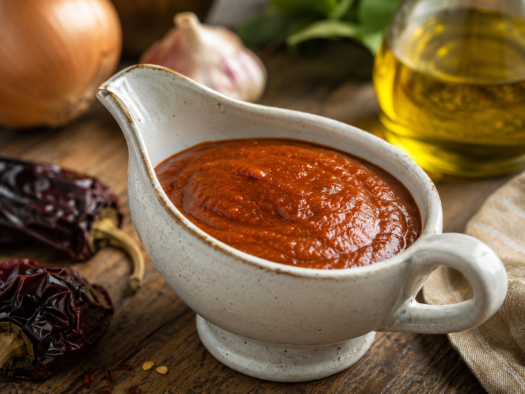 Traditional Basque Biscay Sauce (Salsa Vizcaína)